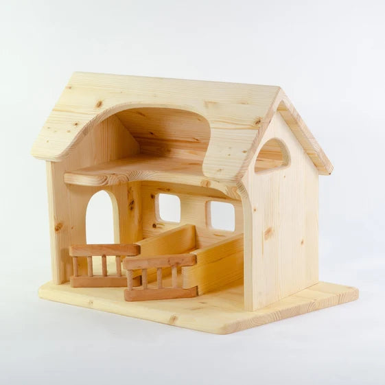 Drei Blätter Wooden Cattle Shed