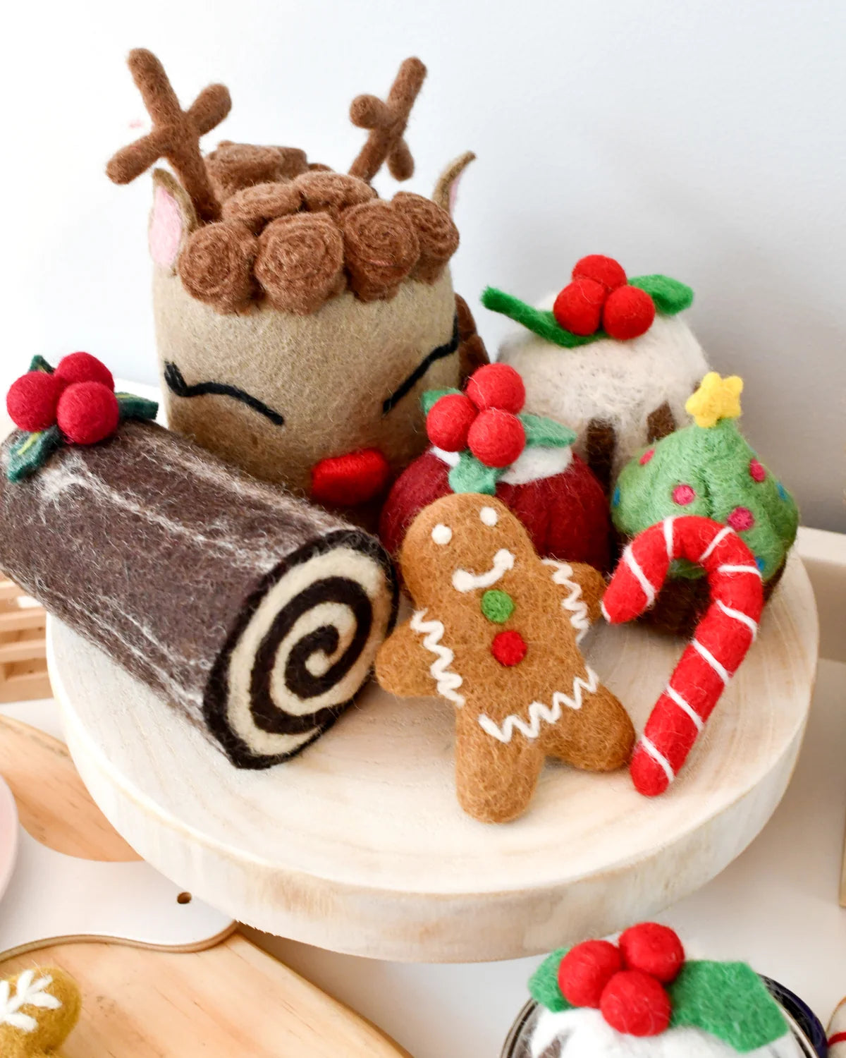 Tara Treasures Felt Chocolate Gingerbread Man Cookie