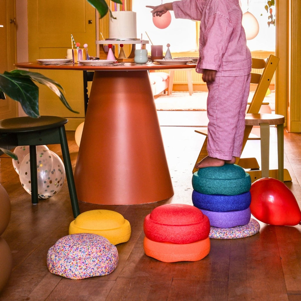 Stapelstein Balance Stepping Stones - Original + Board Combination, Set of 8, Rainbow Classic Complete