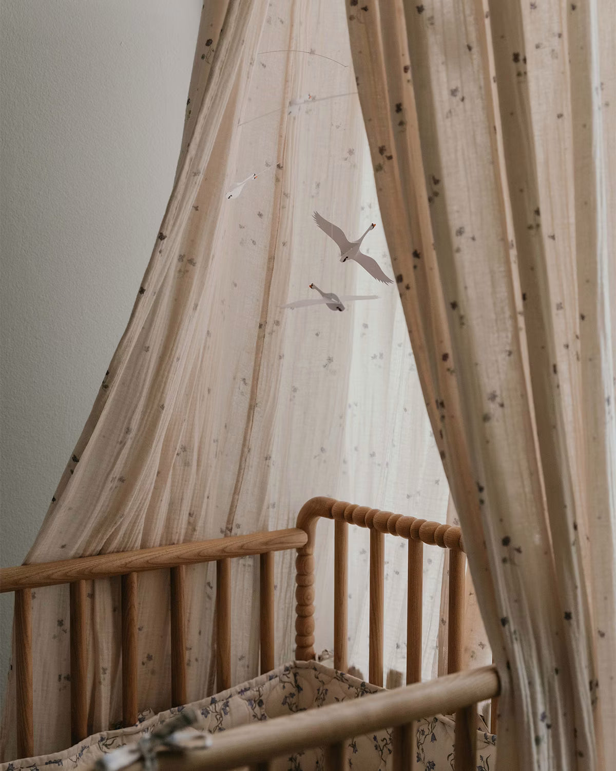 Garbo & Friends Viola Muslin Canopy