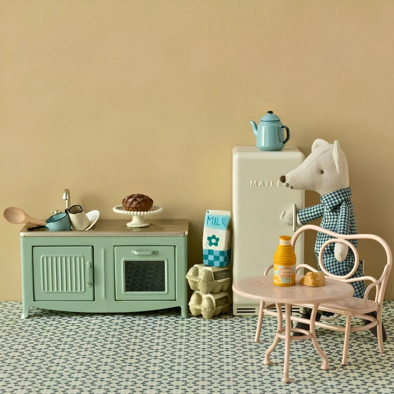 Maileg - Metal Kitchen with Pie, Mint