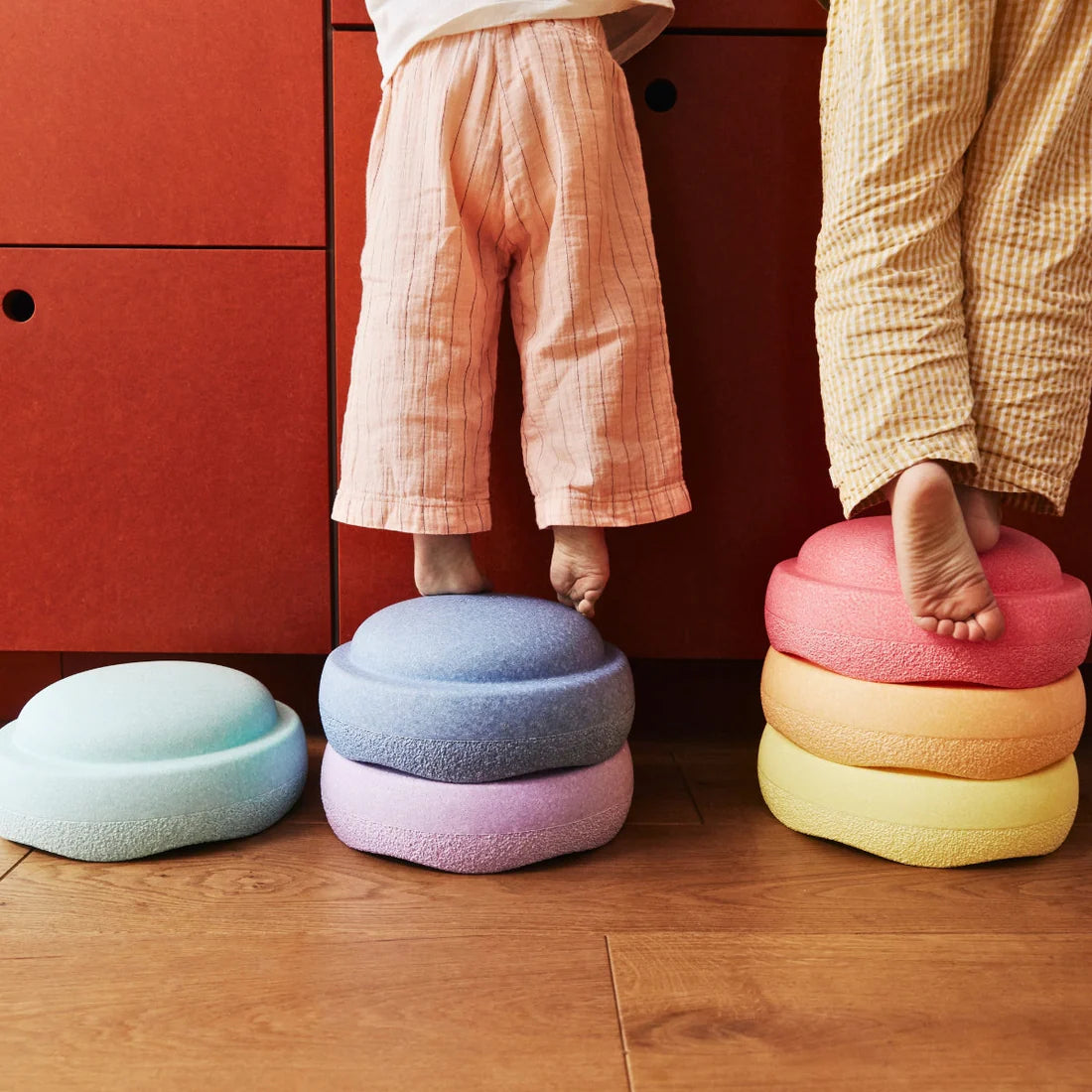 Stapelstein Original Balancing & Stepping Stones – Pastel Rainbow Set